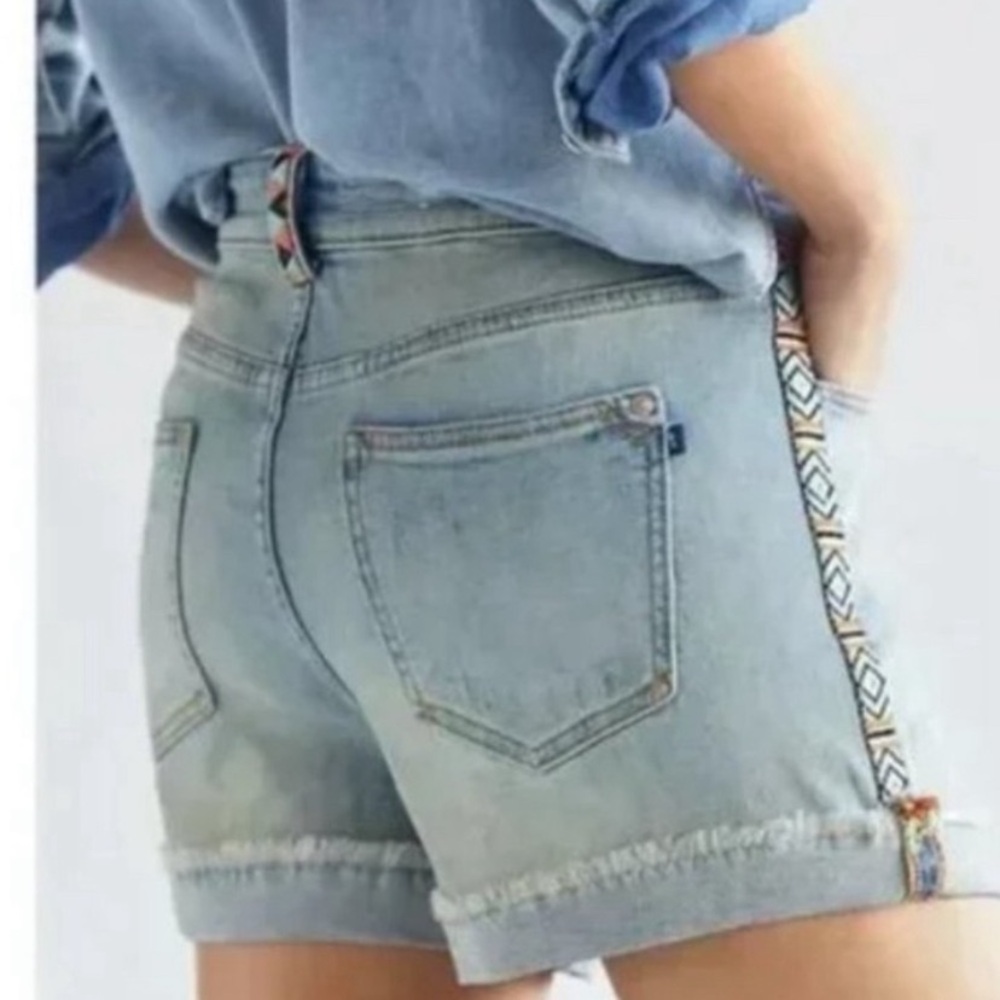 Anthropologie Pilcro High-Rise Embroidered Denim Shorts Rope Belt - Picture 3 of 11